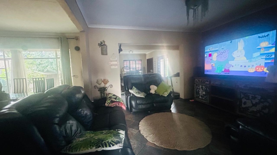 3 Bedroom Property for Sale in Vaalpark Free State